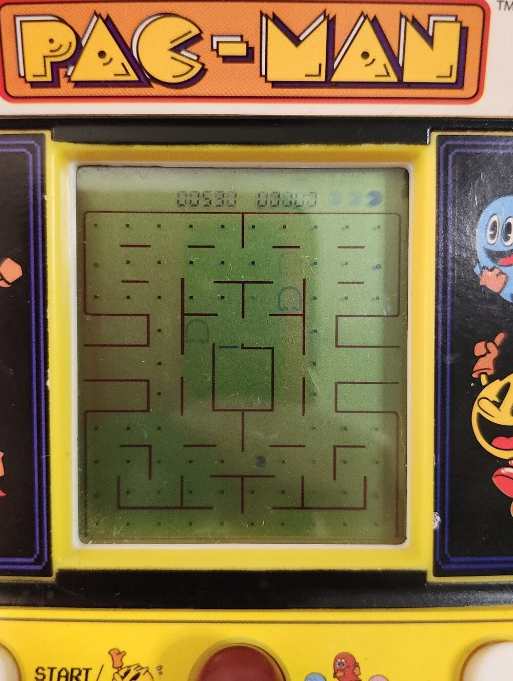 Basic Fun Pac-Man Mini Tabletop Retro Arcade LCD Game #09521 *Tested EUC